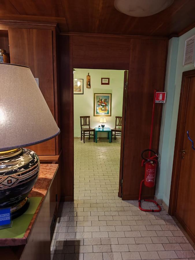 Hotel Etrusco Sesto Fiorentino Buitenkant foto